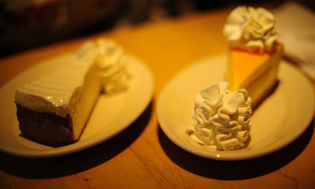オープン以来行列の絶えないレストラン、ザ・チーズケーキ・ファクトリーのアイキャッチ画像