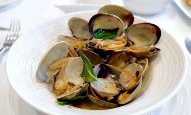 新鮮な魚介を使った地中海料理、タオルミーナ・シチリアン・キュイジーヌのアイキャッチ画像